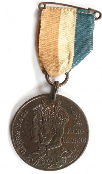 King George V & Queen Mary Great War peace medal