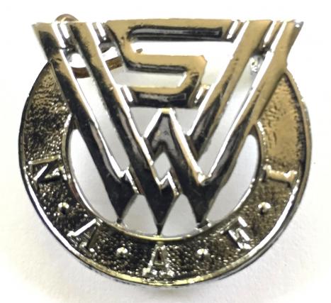 WW2 Women's Voluntary Service WVS NAAFI home front badge