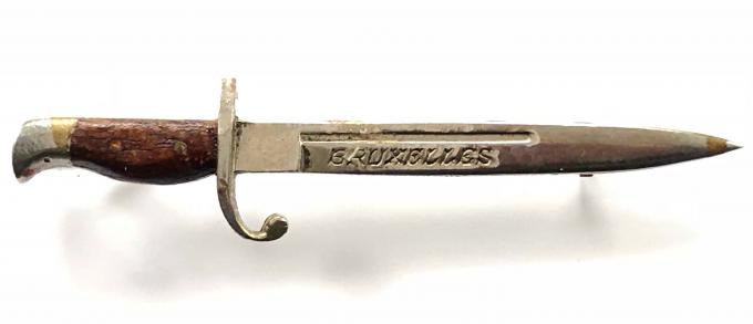 WW1 Bruxelles miniature bayonet badge 59mm