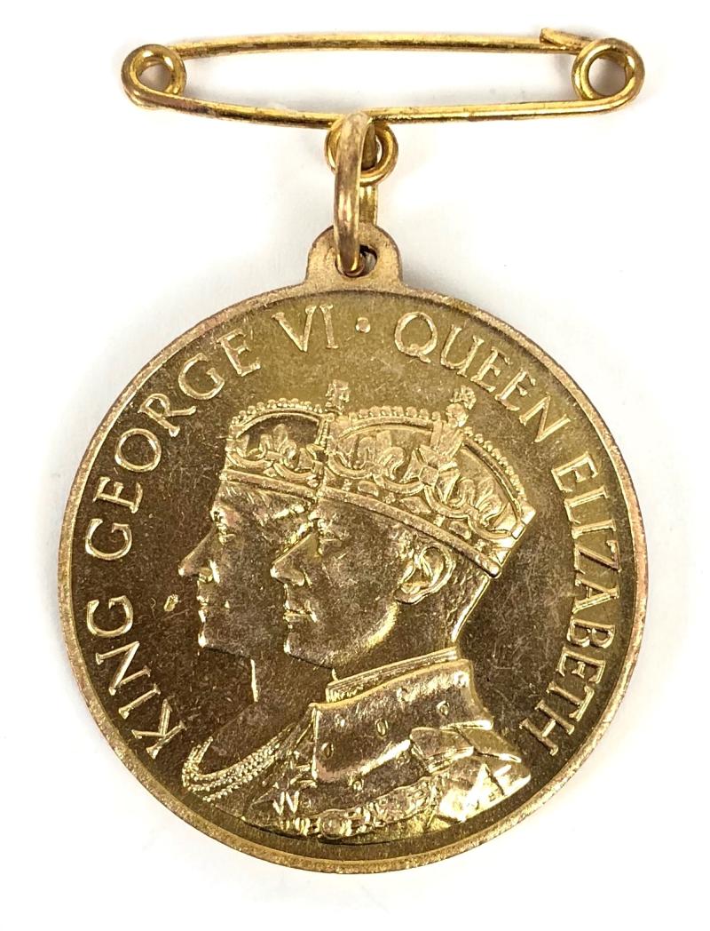 WW2 King George VI and Queen Elizabeth Victory And Peace Celebrations 1945 Medal